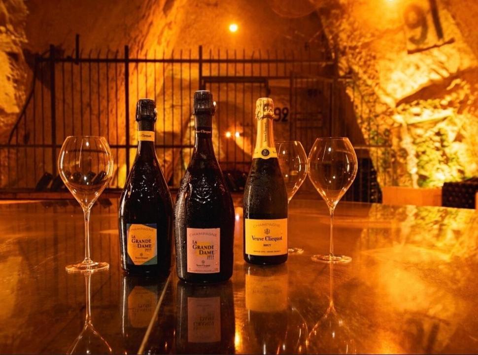 Le Veuve Clicquot Apartment Epernay